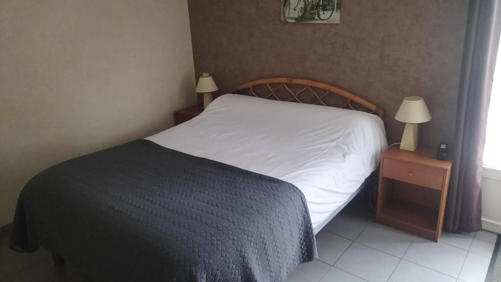 Hotel Logis Relais de Frejeroques à Foissac   Foissac (Aveyron)