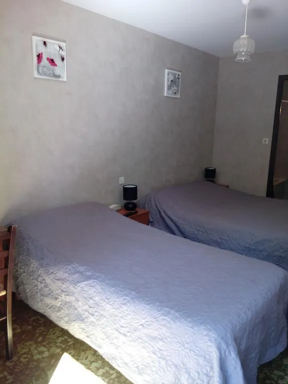 Hotel Logis Relais de Frejeroques à Foissac  2*, Foissac (Aveyron) France