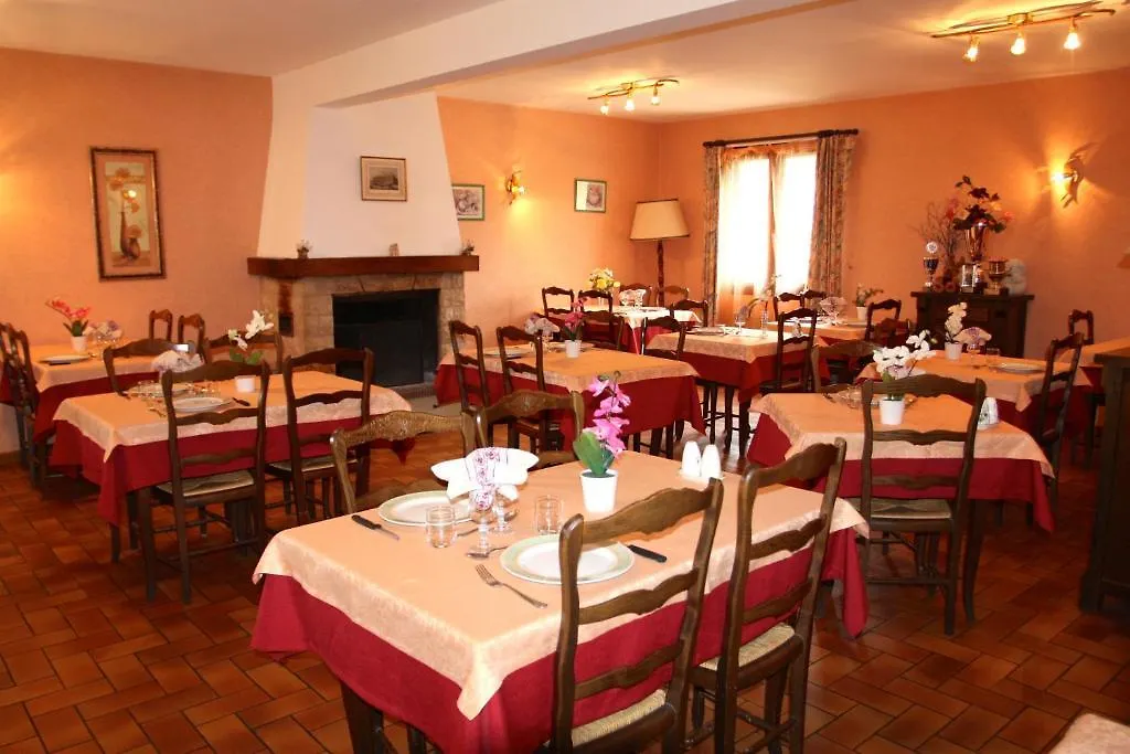 Hotel Logis Relais de Frejeroques à Foissac  Foissac (Aveyron)